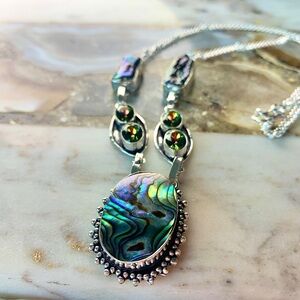 2331 Elegant Silver Abalone Necklace